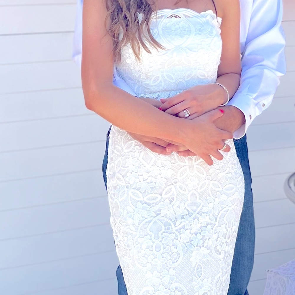 Badgley Mischka Lace Midi-Dress - Ivory